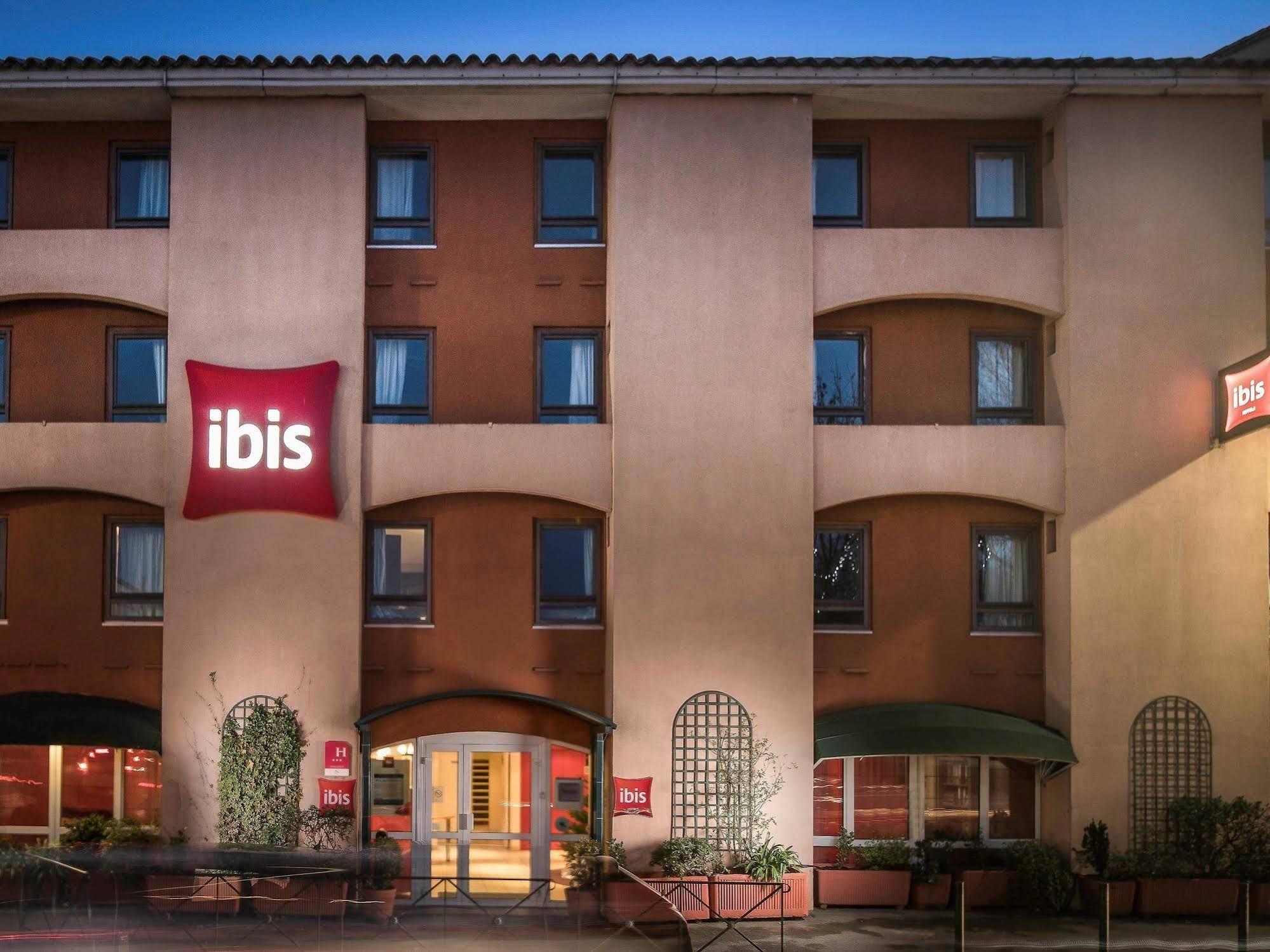 Ibis Carcassonne Centre - La Cite Hotel Luaran gambar