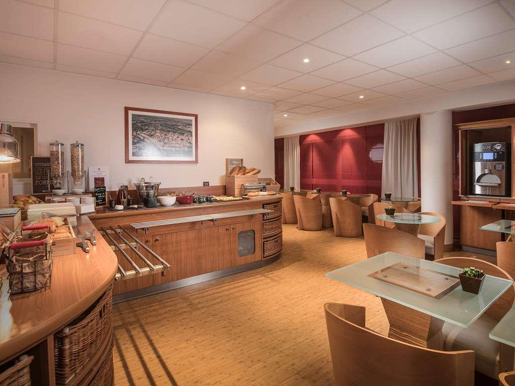 Ibis Carcassonne Centre - La Cite Hotel Restoran gambar