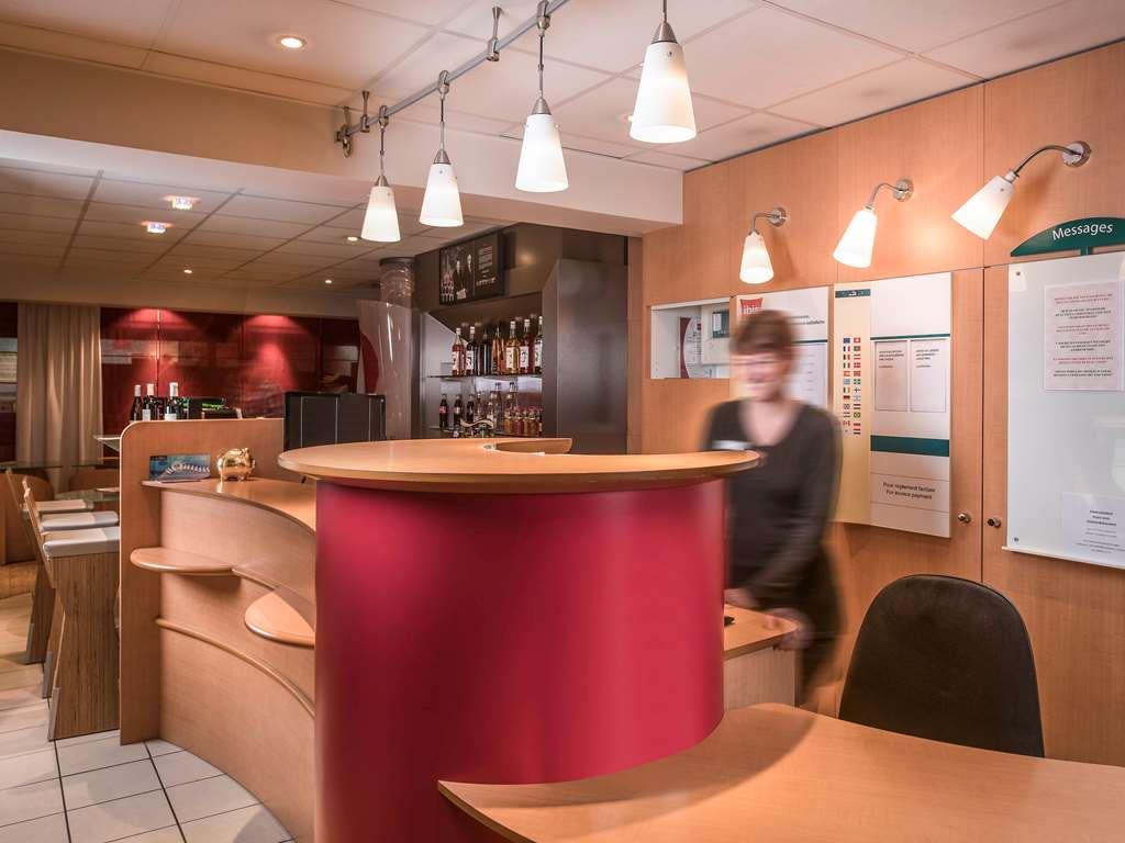 Ibis Carcassonne Centre - La Cite Hotel Luaran gambar