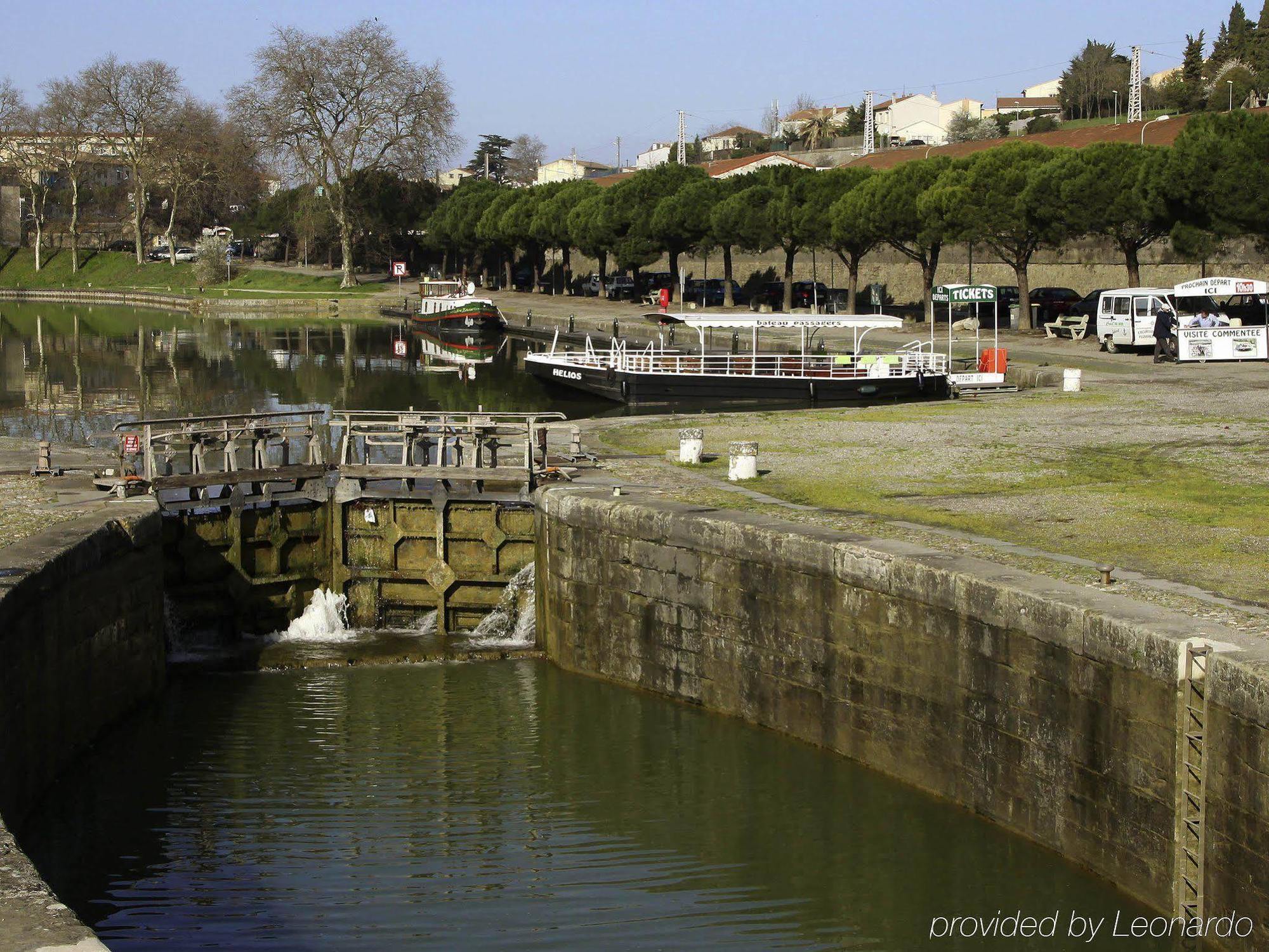 Ibis Carcassonne Centre - La Cite Hotel Luaran gambar
